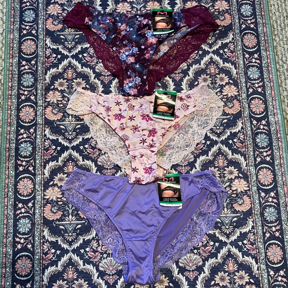 NWT Maidenform Lace Tanga Panties